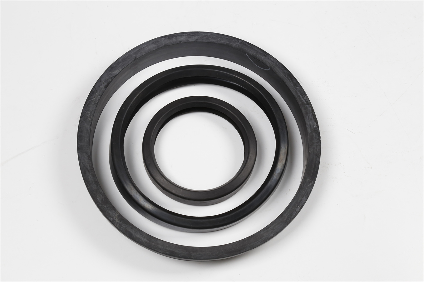 How long can silicone seal ring be used?